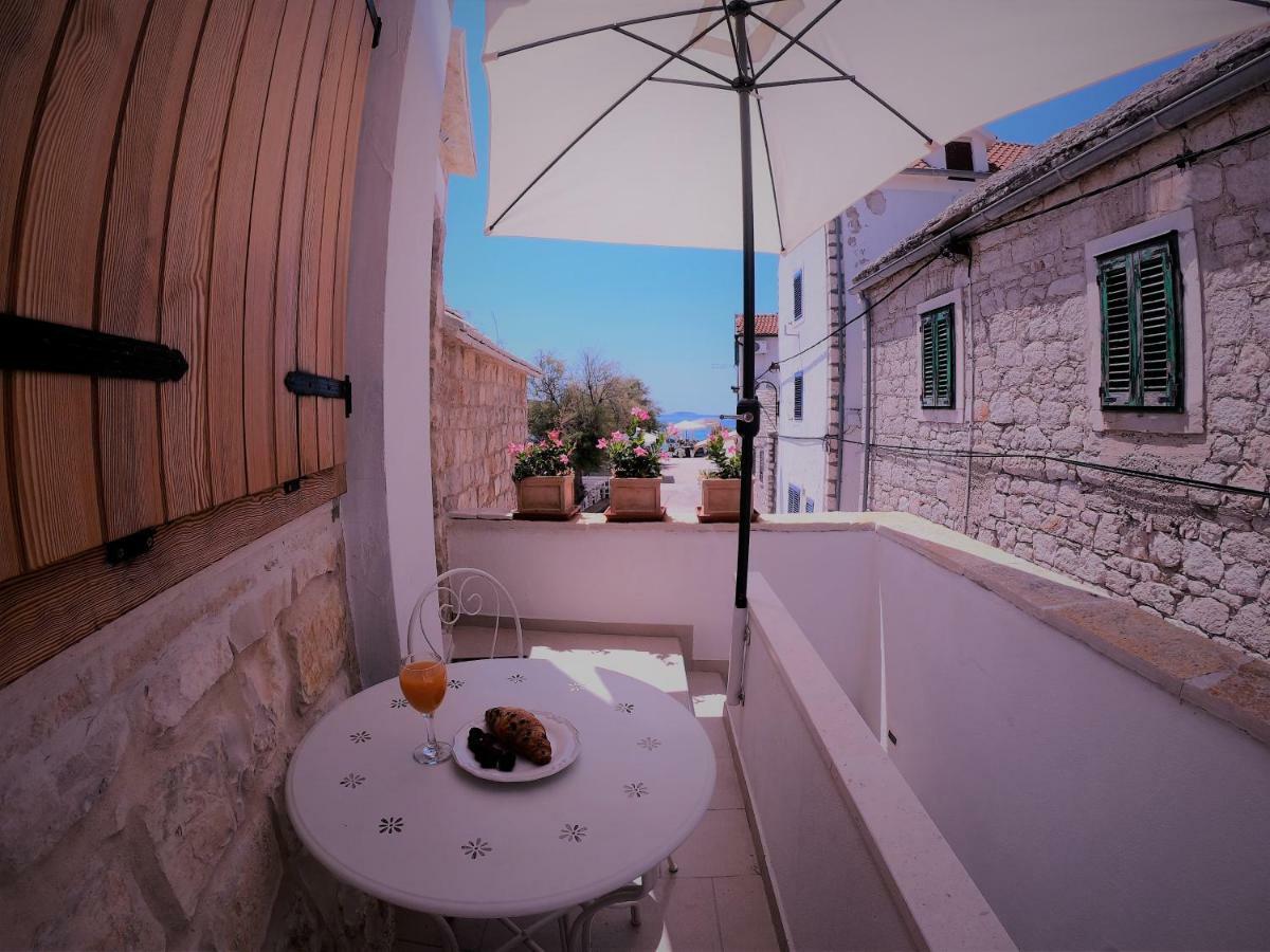 Apartment Vesna Primosten Bagian luar foto