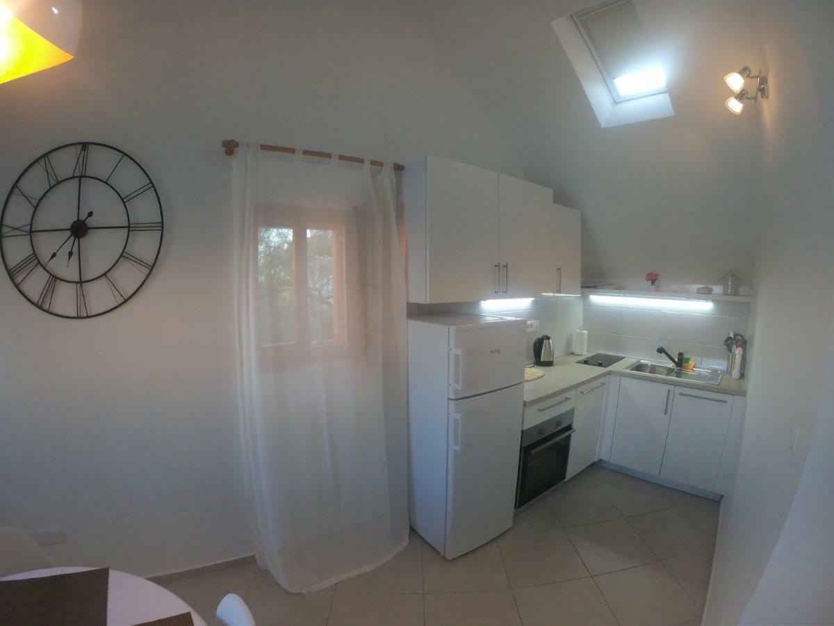 Apartment Vesna Primosten Bagian luar foto