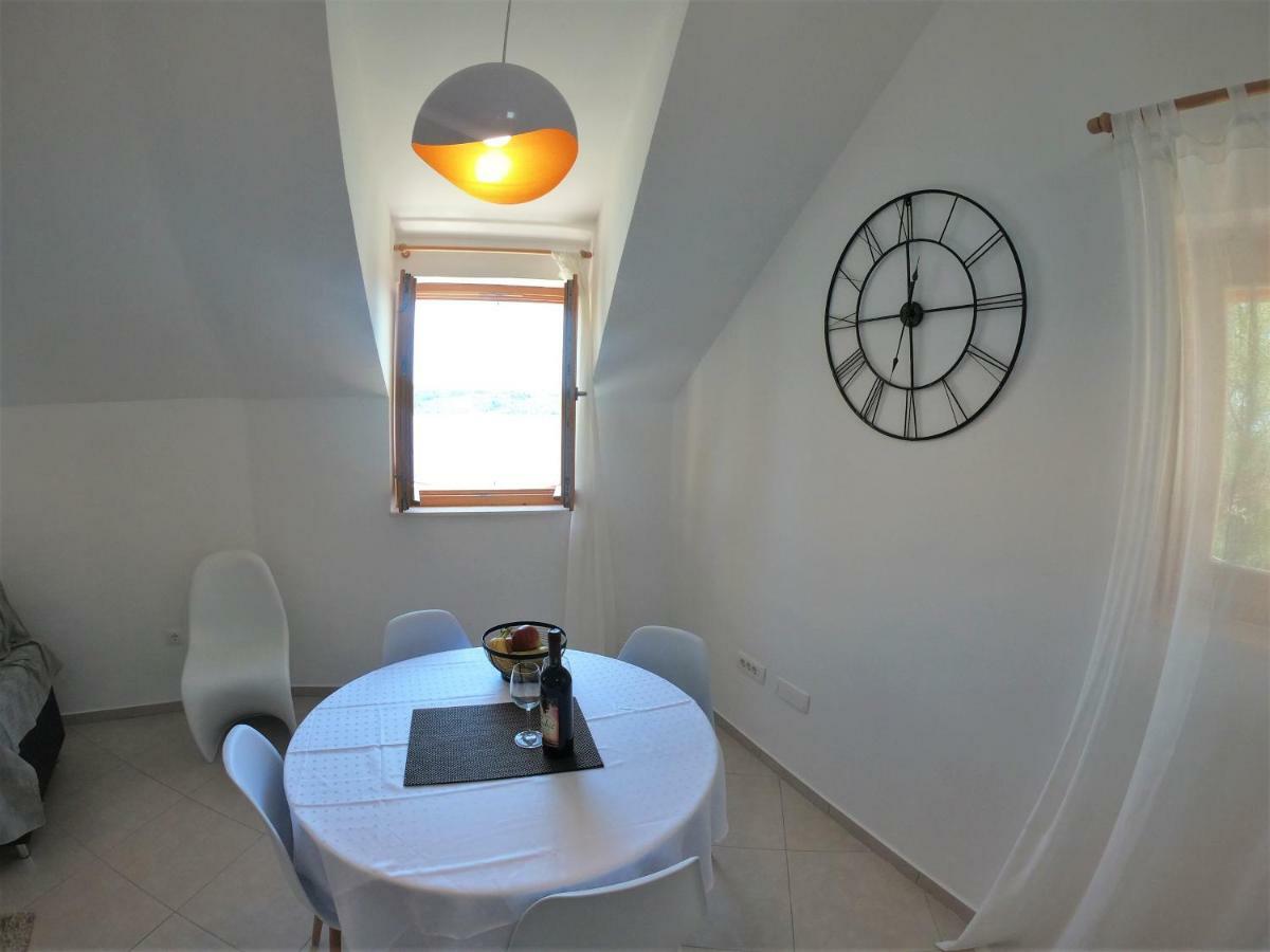 Apartment Vesna Primosten Bagian luar foto