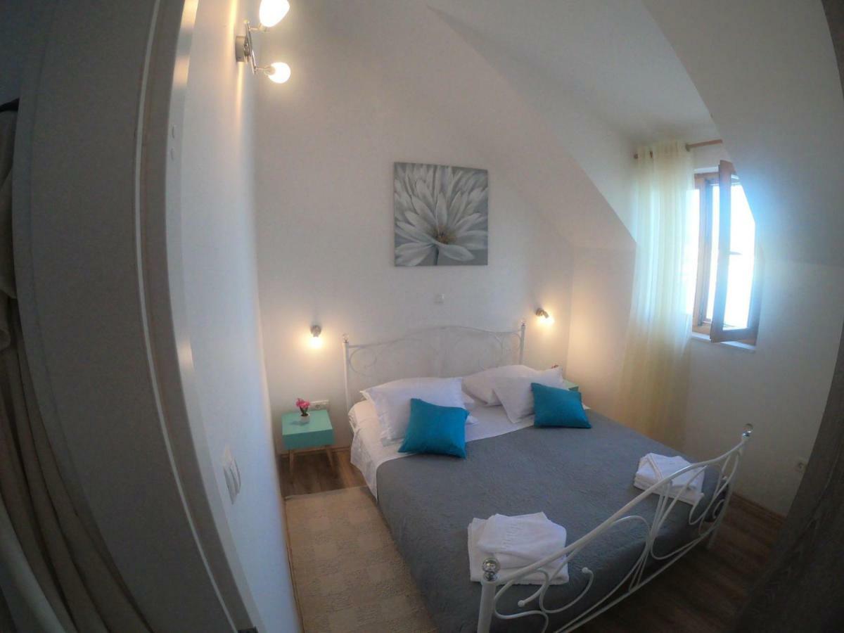 Apartment Vesna Primosten Bagian luar foto