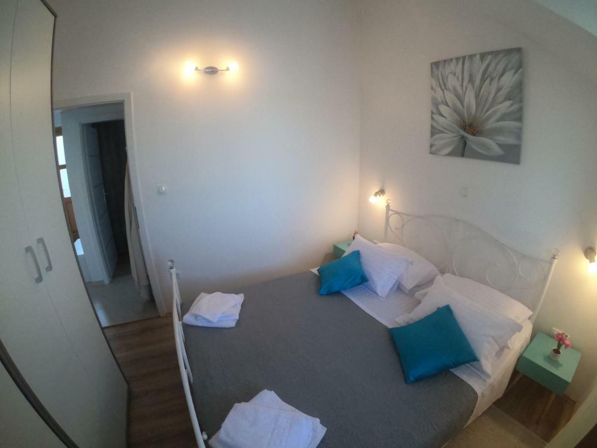 Apartment Vesna Primosten Bagian luar foto